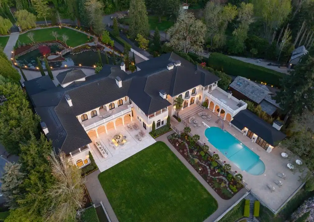 12850 Fielding Rd Breathtaking 9.95M Oregon Riverfront Estate with Custom Finishes and Dramatic Architecture 14