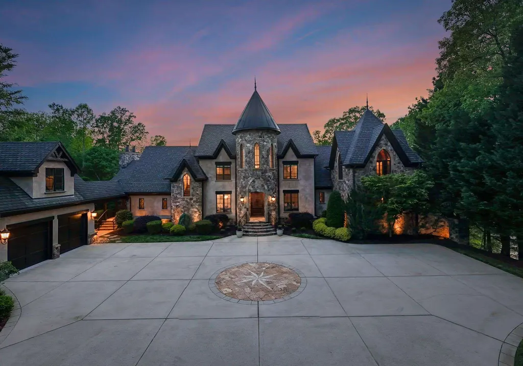 172 Tennessee Cir Unveils a Breathtaking 7.5M European Style Estate on Lake Normans Pristine Shoreline 19