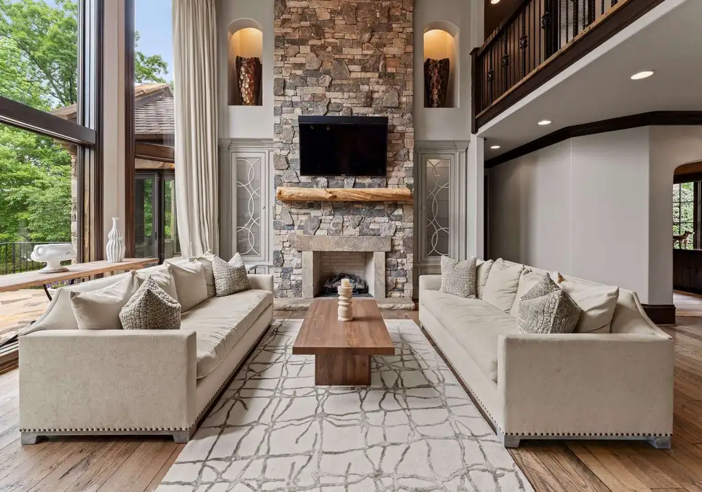 172 Tennessee Cir Unveils a Breathtaking 7.5M European Style Estate on Lake Normans Pristine Shoreline 4