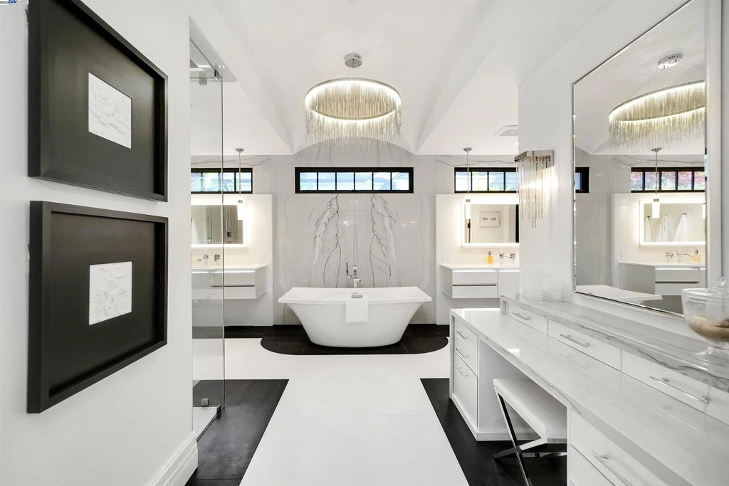 181 Sonora Ave Californias Finest Newly Completed Estate Redefining Luxury Living Priced at 8.9 Million 6