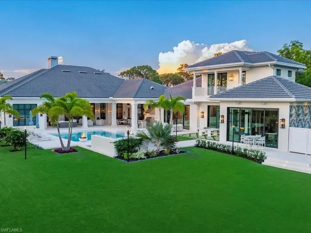 186 North St Naples FL – 14M Stunning Estate With Golf Hole Pickleball Court Lavish Features 4