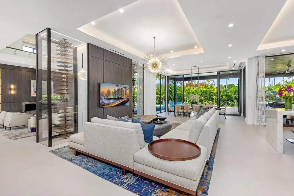 1955 Thatch Palm Drive Hits Market at 15M A Sophisticated New Build in Boca Raton 11