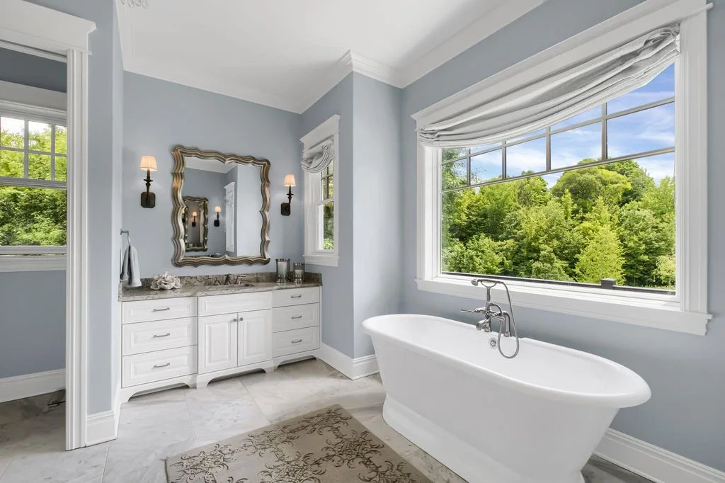 22065 Oakdale Dr Stunning Custom Built Estate with Resort Style Amenities Now Listed for 2799900 9