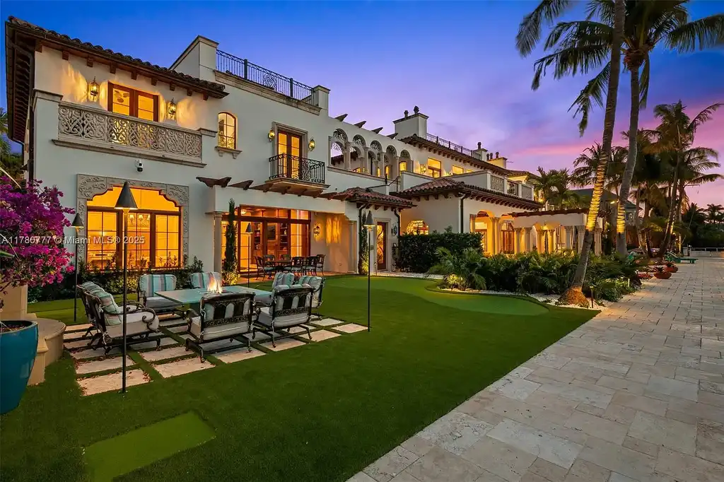 Luxury waterfront estate at 2509 Aqua Vista Blvd in Fort Lauderdale featuring a Mediterranean-style exterior, lagoon pool, and 200 ft of Intracoastal frontage.
