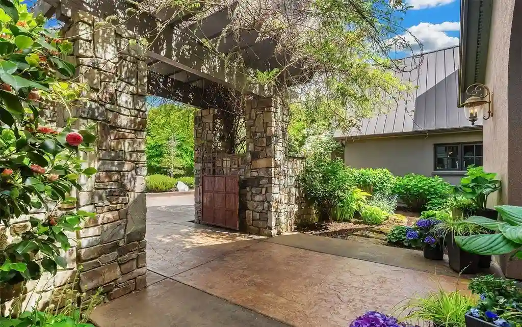 30404 44th Avenue NW A 4.94 Million Private Oasis in Washington with Lavish Equestrian Amenities 4