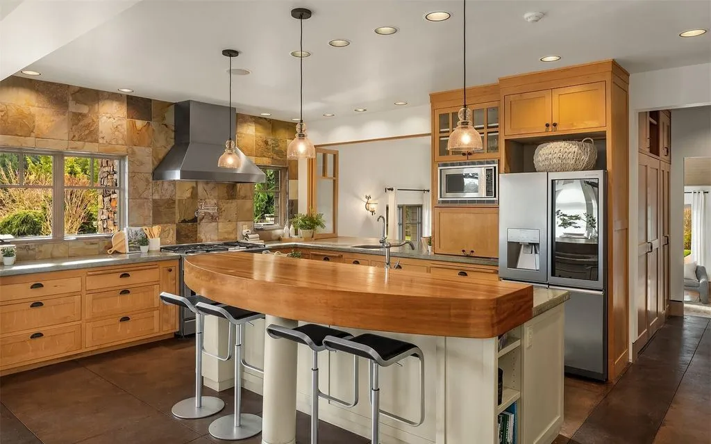 30404 44th Avenue NW A 4.94 Million Private Oasis in Washington with Lavish Equestrian Amenities 8