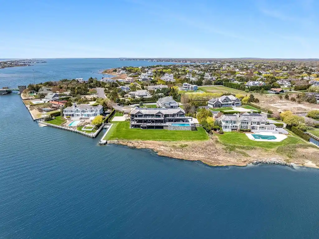 34 Westbridge Rd Extraordinary Custom Built Waterfront Estate in New York 14000 Sq. Ft. for 24.75 Million 1