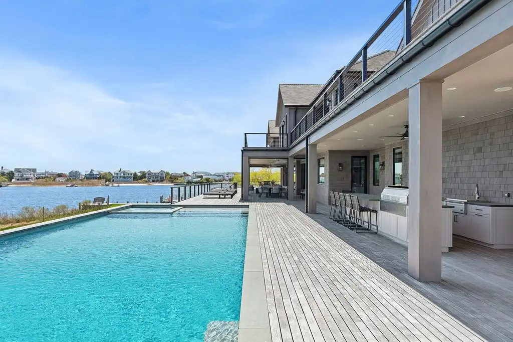 34 Westbridge Rd Extraordinary Custom Built Waterfront Estate in New York 14000 Sq. Ft. for 24.75 Million 13