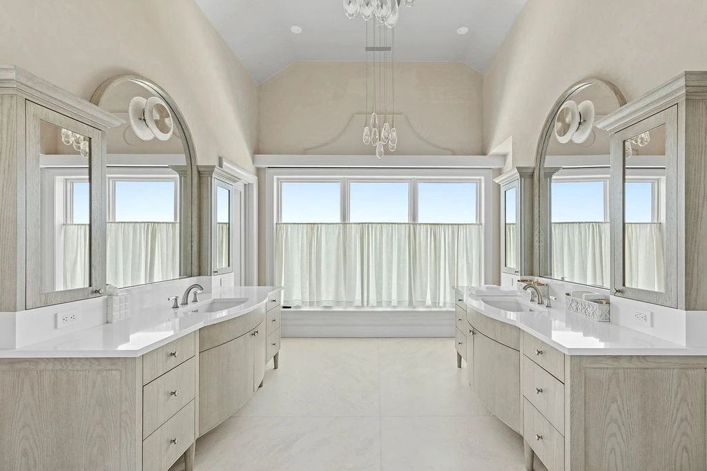 34 Westbridge Rd Extraordinary Custom Built Waterfront Estate in New York 14000 Sq. Ft. for 24.75 Million 9