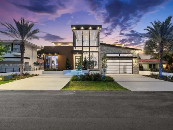 Stunning $8.4 Million Waterfront Masterpiece in Fort Lauderdale’s Prestigious Las Olas Isles