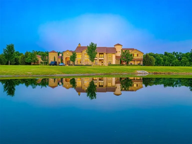 Unrivaled Luxury Awaits at This $5.9M Oklahoma Hideaway Overlooking Golf & Water