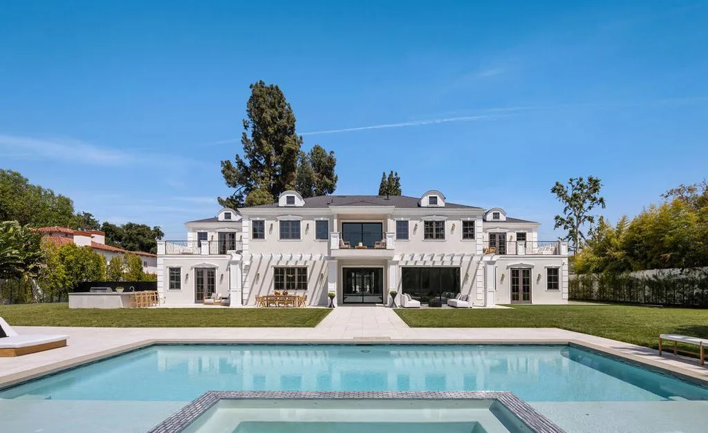 5133 Louise Ave A Striking 8.995M Estate in Encino Offering Refined Design and Resort Luxury 12