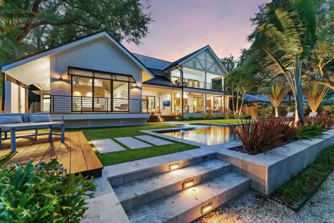 Iconic $8.3 Million Waterfront Retreat in Jupiter Blends Timeless Luxury with Panoramic River Views