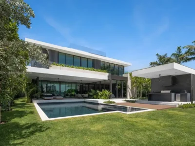 5515 Pine Tree Dr Lists for 25.9 Million as a Spectacular Modern Waterfront Retreat in Miami Beach 1