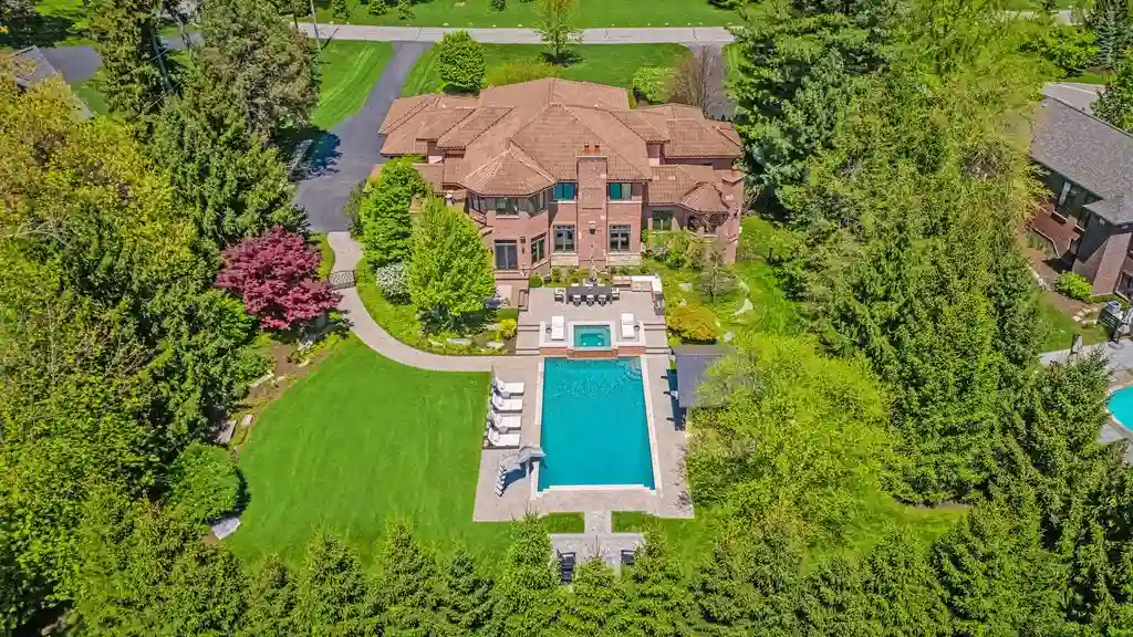 597 Yarboro Dr Bloomfield Hills A Stunning Blend of Luxury Comfort and Classic Design at 4299000 1
