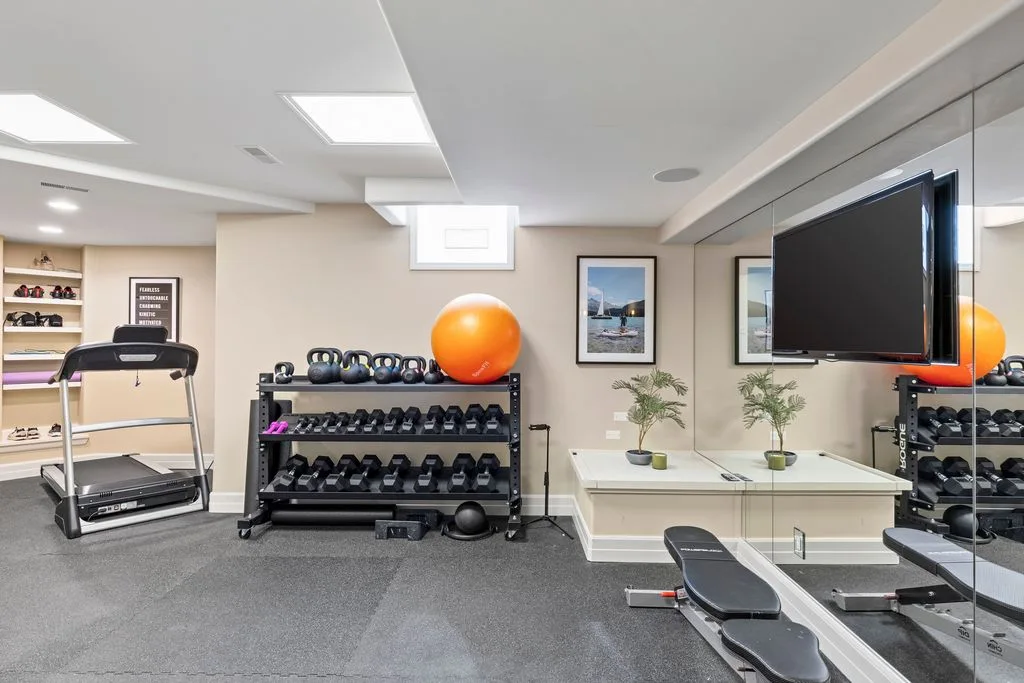 597 Yarboro Dr Bloomfield Hills A Stunning Blend of Luxury Comfort and Classic Design at 4299000 10