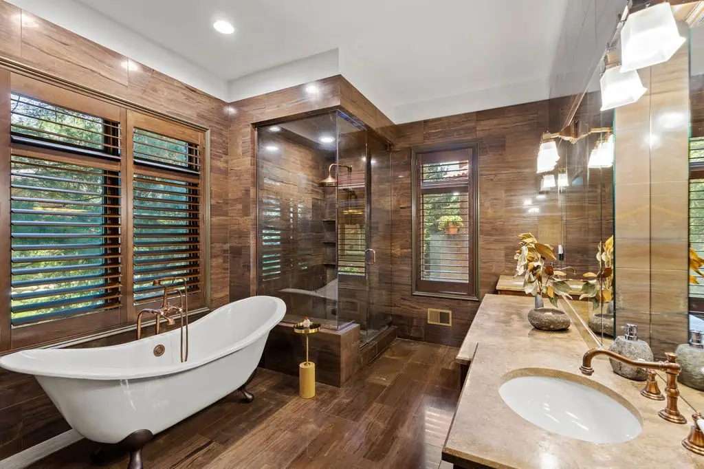 597 Yarboro Dr Bloomfield Hills A Stunning Blend of Luxury Comfort and Classic Design at 4299000 6