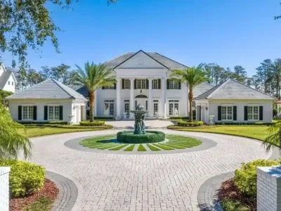 6139 Greatwater Dr in Windermere Offers 9.2M Lakefront Luxury in Prestigious Keenes Pointe 1