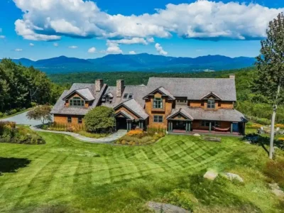 675 Putnam Forest Road A 4.975M Architectural Treasure Framed by Vermonts Green Mountains 1