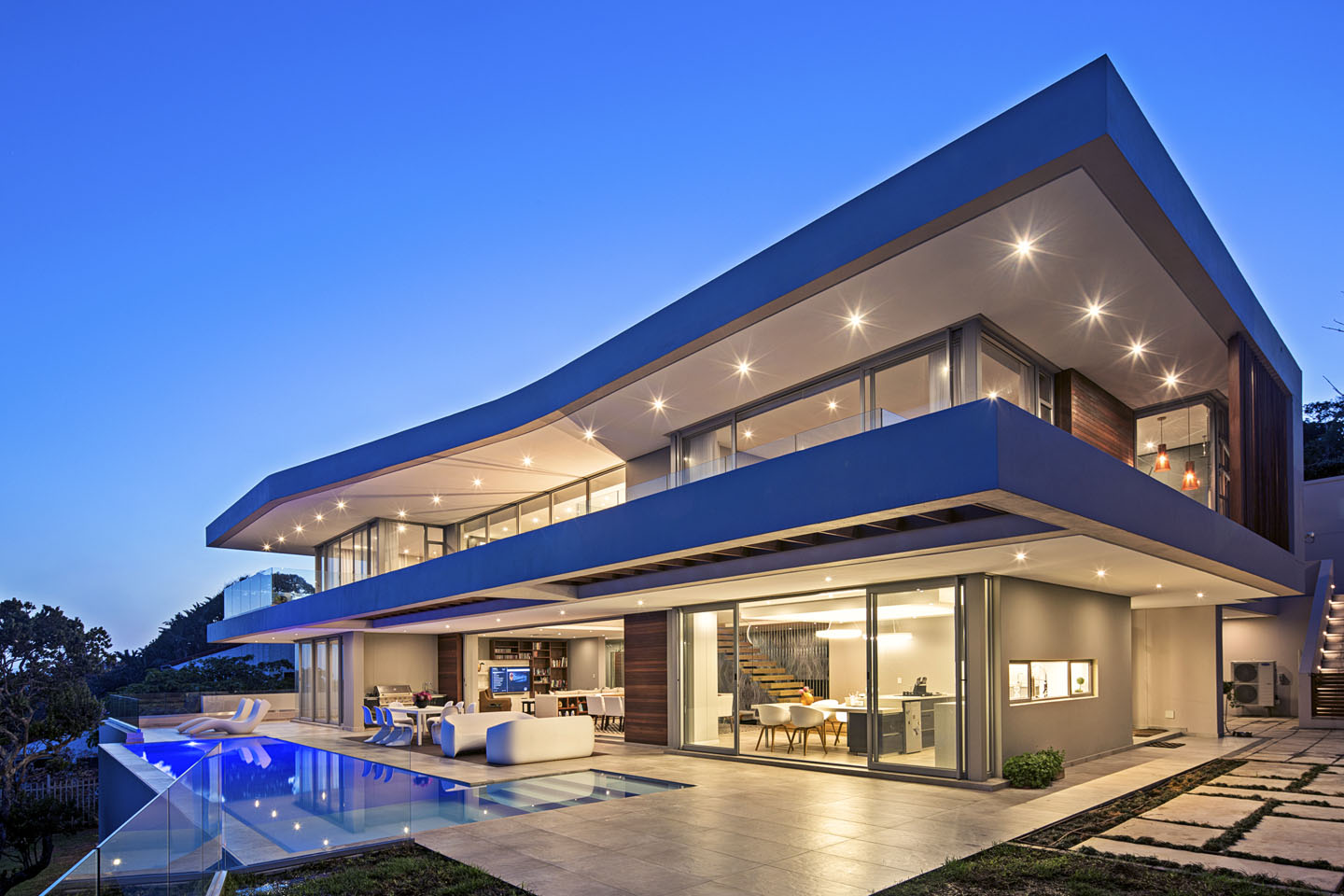 Boje House by Metropole Architects, A Sculptural Dialogue Between Ocean, Light, and Structure