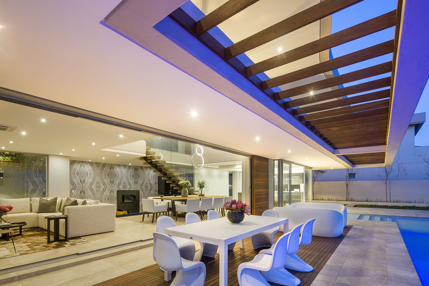 Boje House by Metropole Architects, A Sculptural Dialogue Between Ocean, Light, and Structure