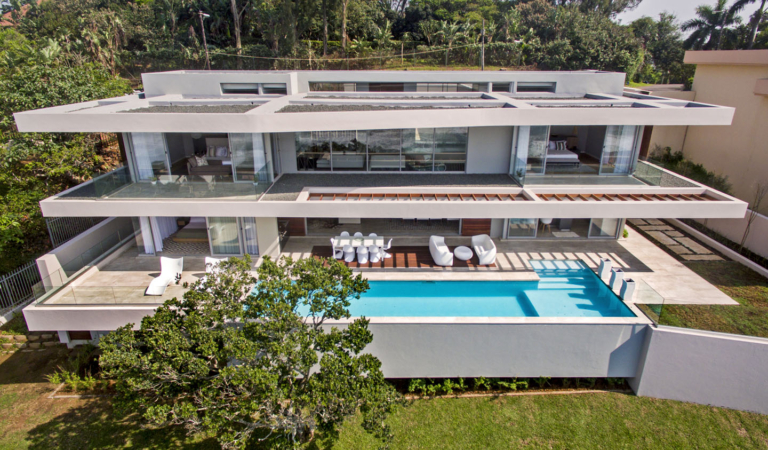 Boje House by Metropole Architects, A Sculptural Dialogue Between Ocean, Light, and Structure