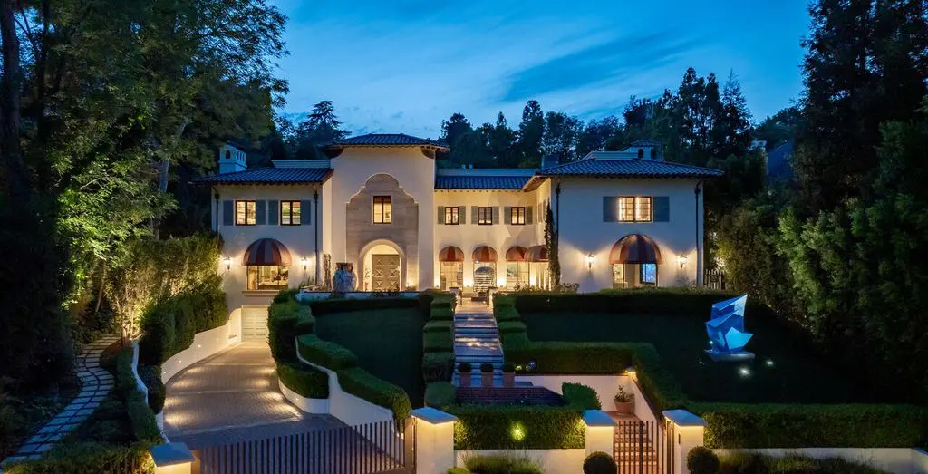 Breathtaking 15.99M Armani Casa Masterpiece Unveiled at 4009 Valley Meadow Rd 14
