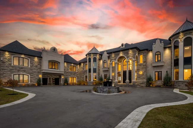 Timeless Meets Modern: Victorian-Inspired Luxury Home in Canada Asks C$10,888,000