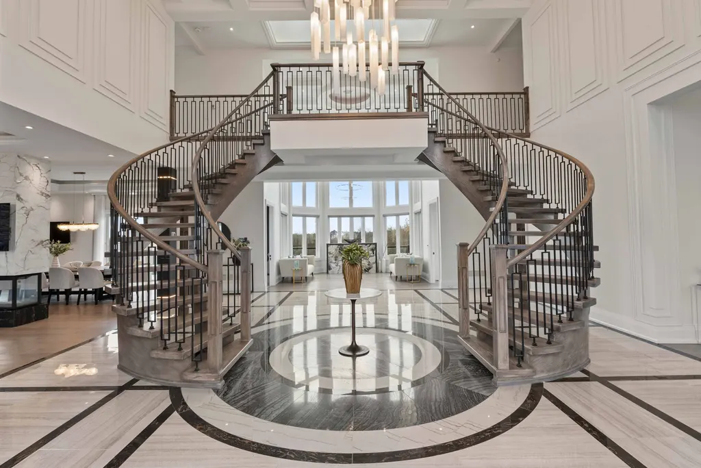 Breathtaking Modern Victorian Estate at 4 Saint Lukes Ct Lists for C10888000 in Canada 4