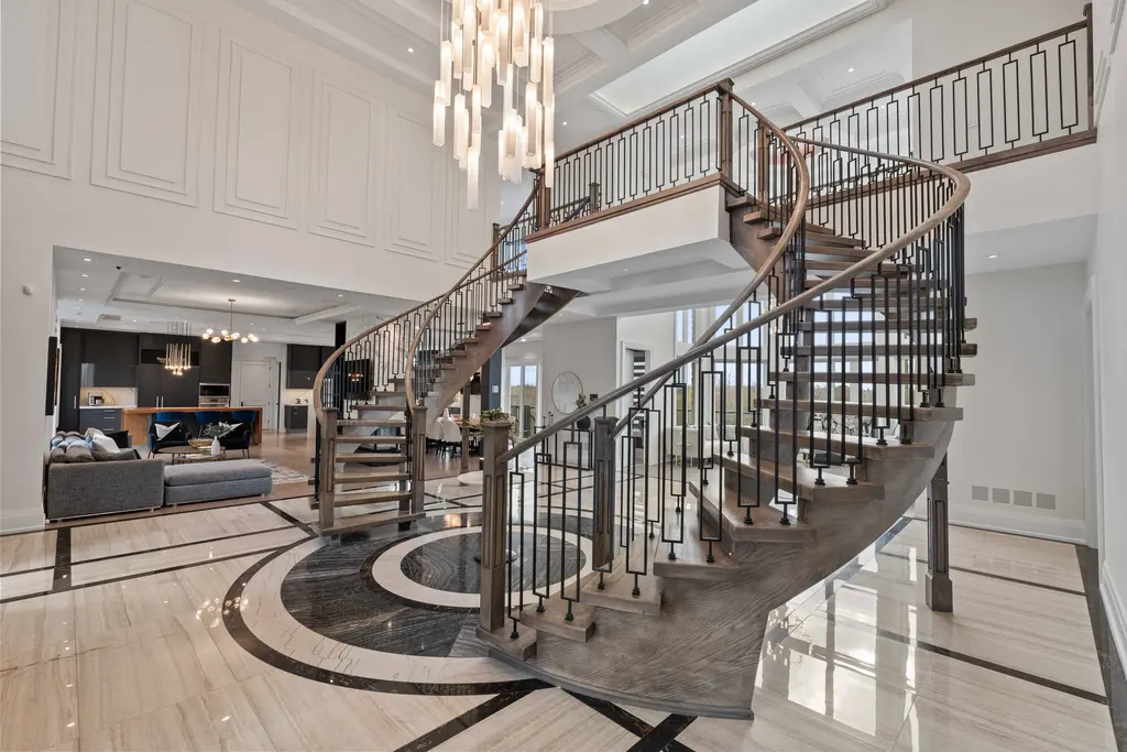 Breathtaking Modern Victorian Estate at 4 Saint Lukes Ct Lists for C10888000 in Canada 5