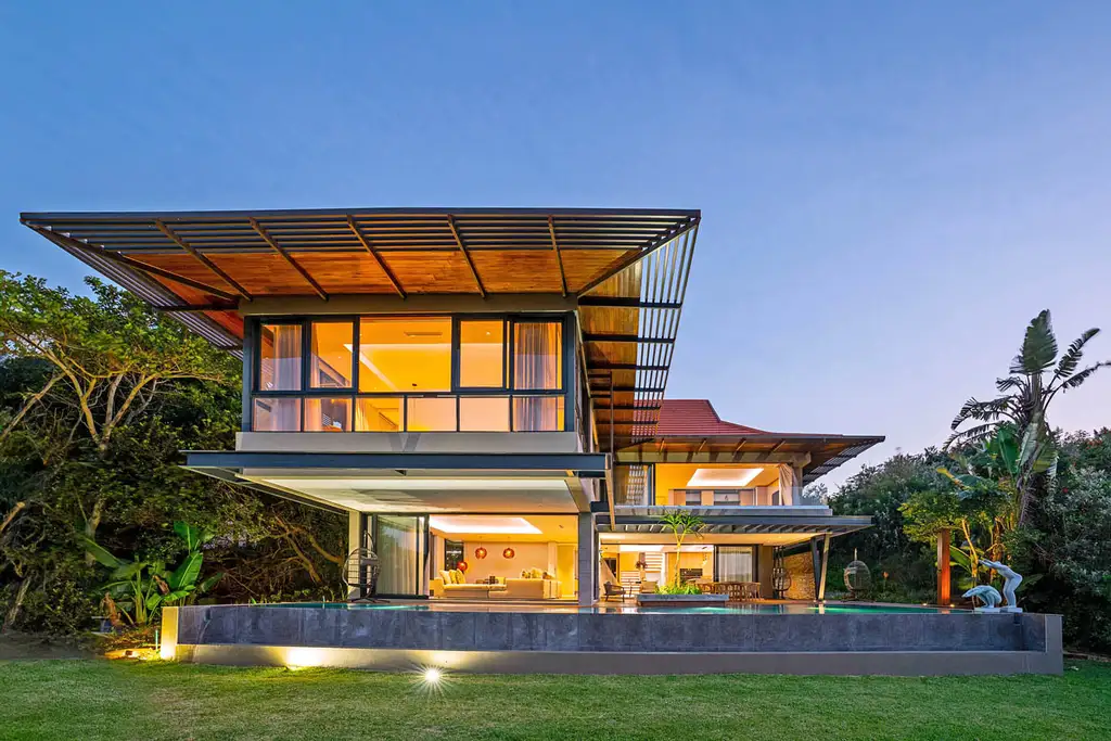 Brittlewood House by Metropole Architects Coastal Minimalism with a Tropical Soul 3