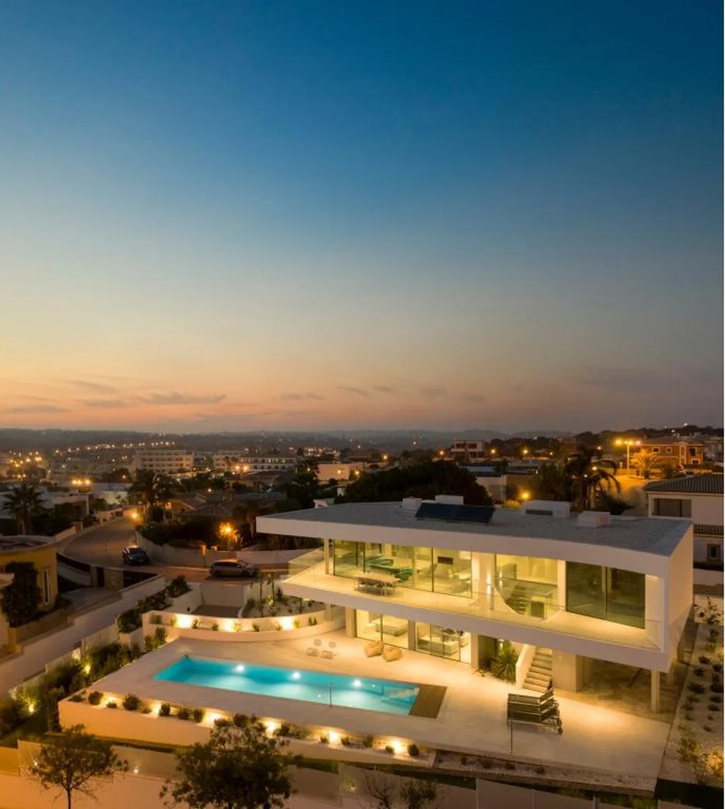 Casa 3P by Mário Martins Atelier Melds Geometry, Light, and Landscape on the Algarve Coast
