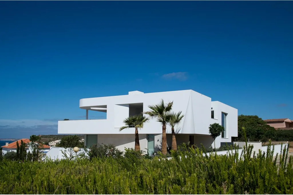 Casa C by Mario Martins Atelier A Sculptural Dialogue with the Algarve Landscape 10