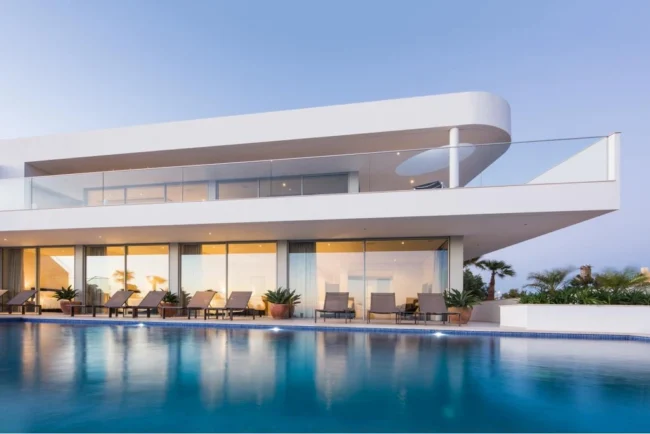 Casa C+ by Mário Martins Atelier, A Sculptural Dialogue with the Algarve Landscape