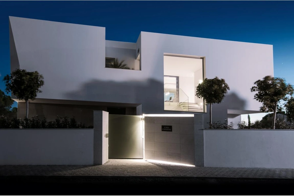 Casa C+ by Mário Martins Atelier, A Sculptural Dialogue with the Algarve Landscape