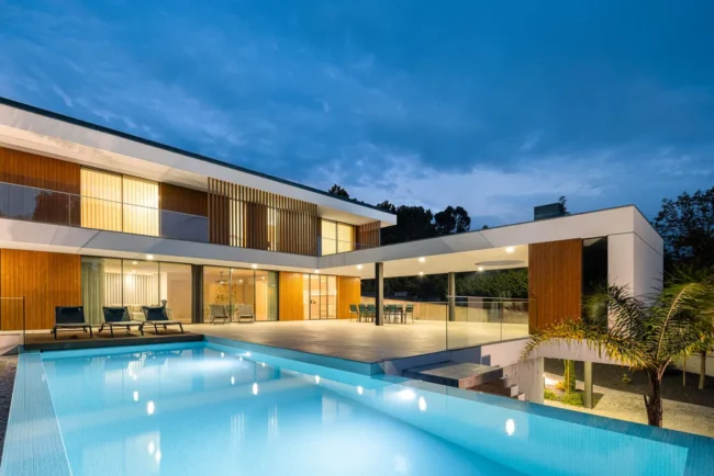Casa J.M.C. by Atelier d’Arquitectura Lopes da Costa, A Harmonious Integration with the Landscape