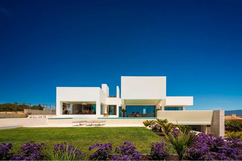 Casa Lioz by Mario Martins Atelier Merges Stone Light and Landscape in the Algarve 2