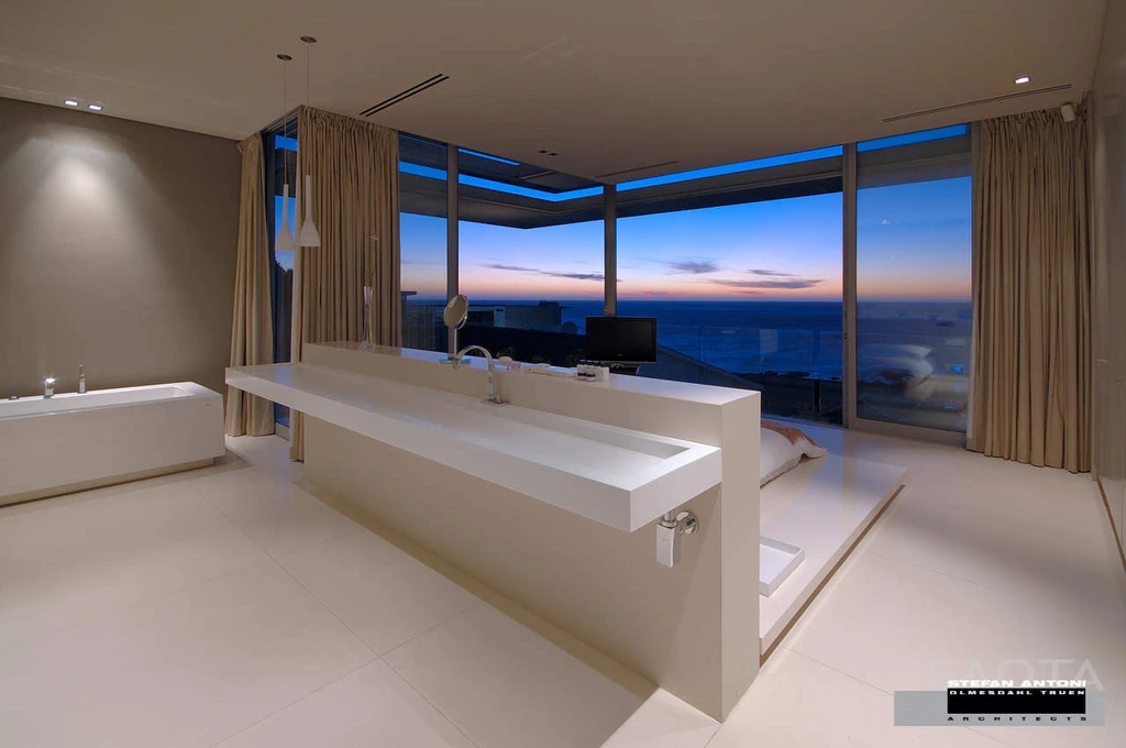 First Crescent by SAOTA A Sculptural Masterpiece Overlooking Camps Bay 4