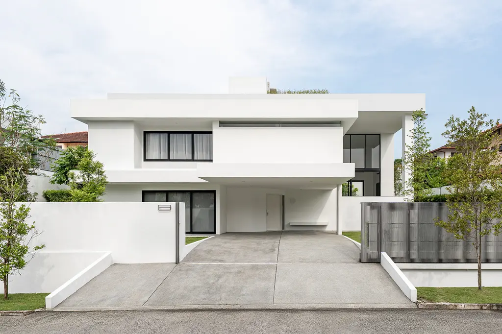 Flovik House by Fabian Tan Architect Seamlessly Merges Old and New in Kuala Lumpur