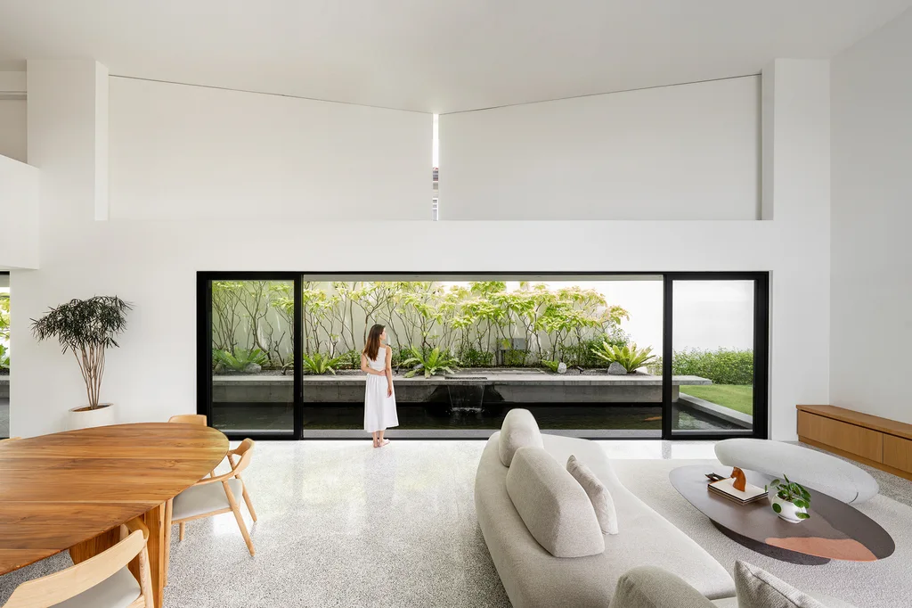 Flovik House by Fabian Tan Architect Seamlessly Merges Old and New in Kuala Lumpur