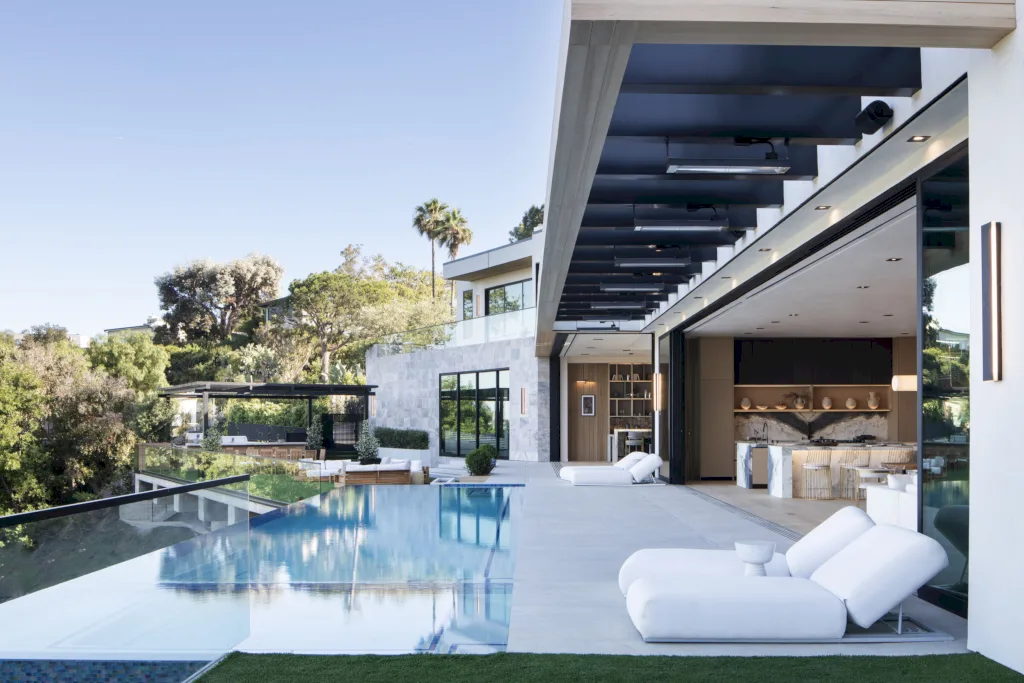 Getty View House by IR Architects, A Sculptural Retreat Overlooking Los Angeles​