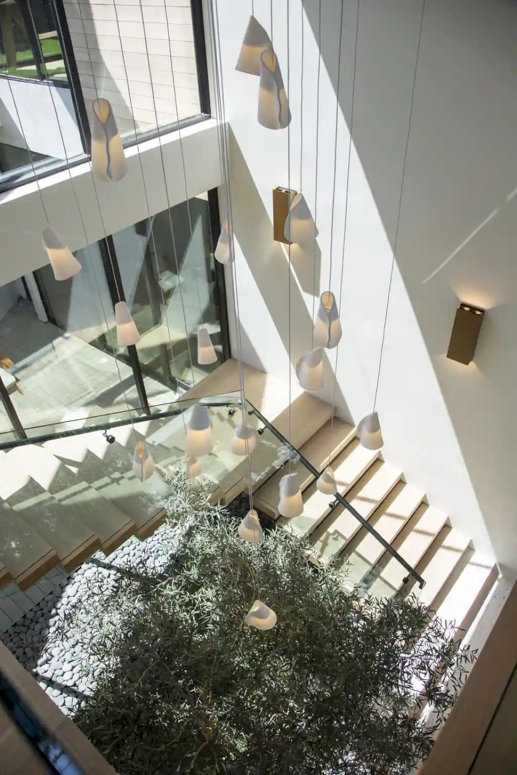 Getty View House by IR Architects, A Sculptural Retreat Overlooking Los Angeles​