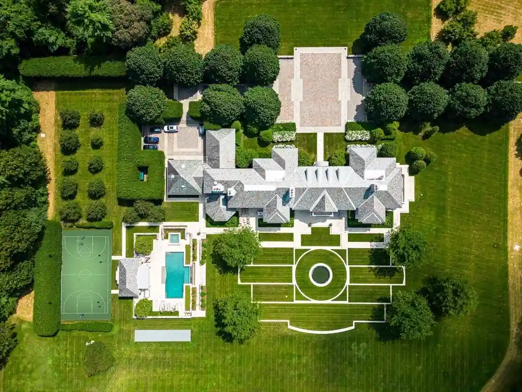 Iconic 38M Estate at 180 Ash St Weston Offers Timeless Grandeur and Modern Luxury 3