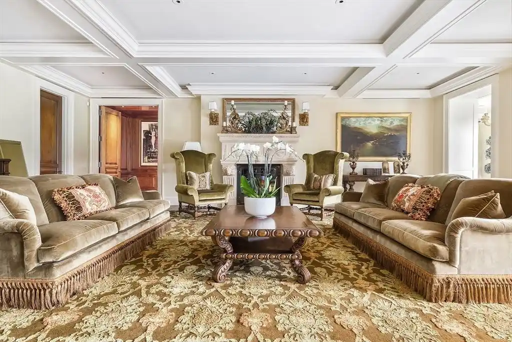 Iconic 38M Estate at 180 Ash St Weston Offers Timeless Grandeur and Modern Luxury 4