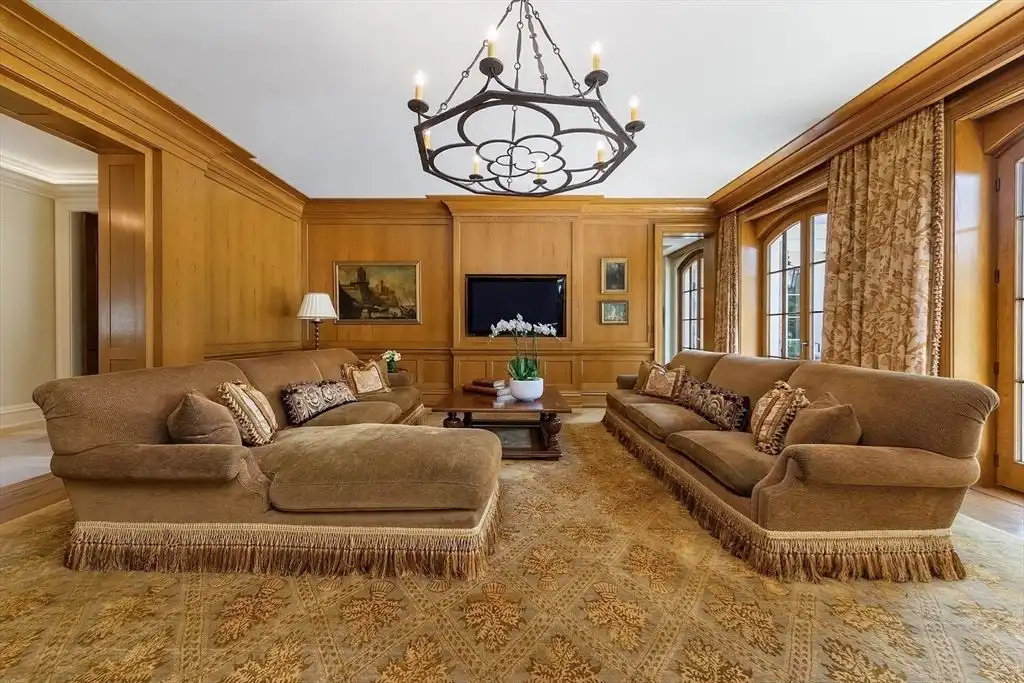 Iconic 38M Estate at 180 Ash St Weston Offers Timeless Grandeur and Modern Luxury 7