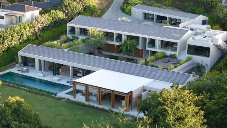 KPR3 House by Ezequiel Farca Studio Blends Architecture and Nature on the Coast of Punta Mita
