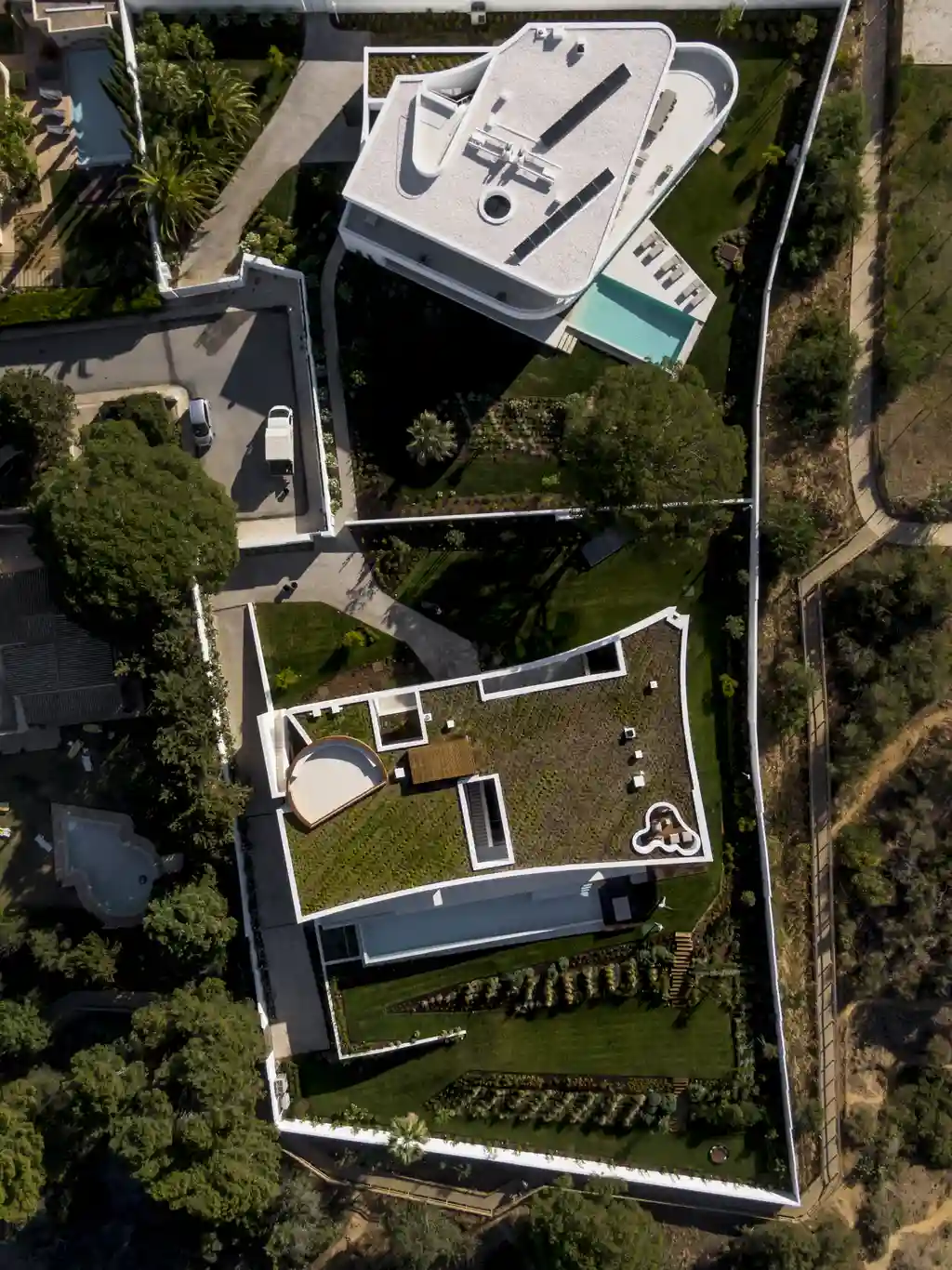 LuxMare Houses by Mário Martins Atelier, A Harmonious Dialogue Between Ocean Light and Architecture in Algarve, Portugal