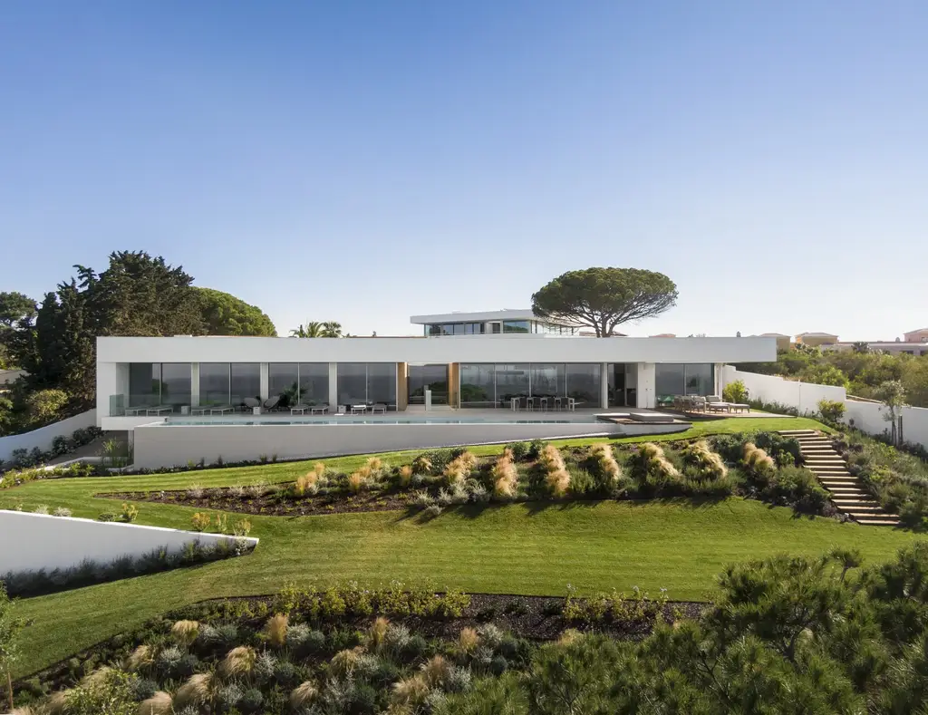 LuxMare Houses by Mario Martins Atelier A Harmonious Dialogue Between Ocean Light and Architecture in Algarve Portugal 12