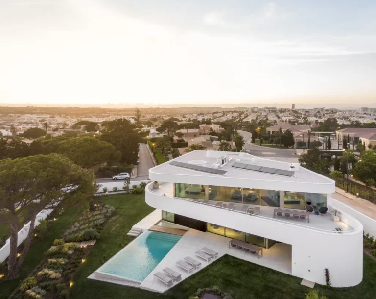 LuxMare Houses by Mário Martins Atelier, A Harmonious Dialogue Between Ocean Light and Architecture in Algarve, Portugal