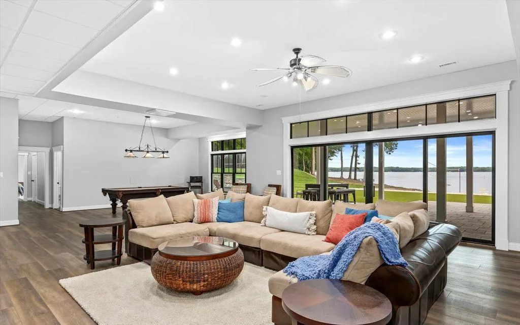 Luxurious Waterfront Masterpiece at 542 Twin Lakes Ln Sets the Standard for Lake Anna Living — Asking 4749000 14